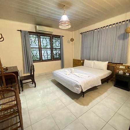 Ecran Riverfront Guesthouse Kampot Eksteriør bilde