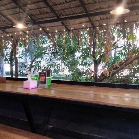 Ecran Riverfront Guesthouse Kampot Eksteriør bilde