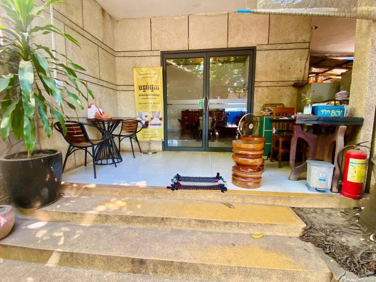Ecran Riverfront Guesthouse Kampot Eksteriør bilde